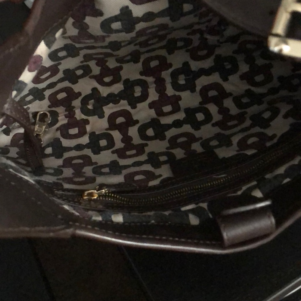 Handbag - Picture 3 of 6
